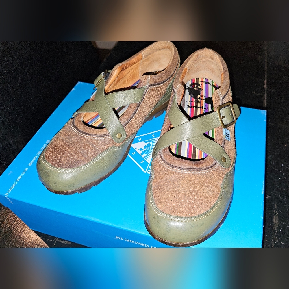 FLUEVOG Earth Angels Mary Jane strap